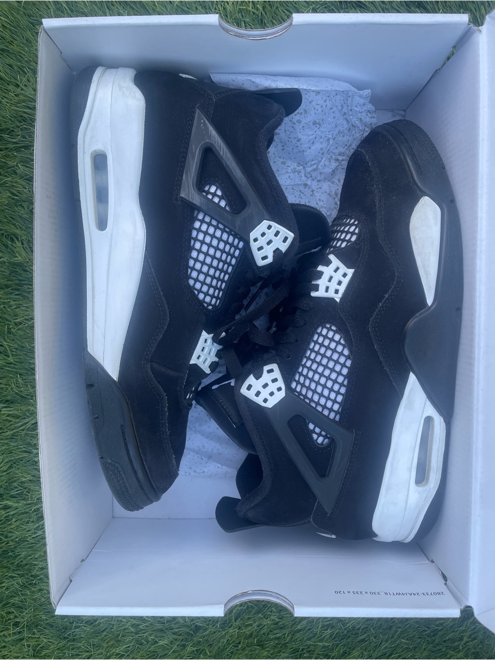Authentic Jordan Air Jordan 4 Retro Size 9 White Thunder